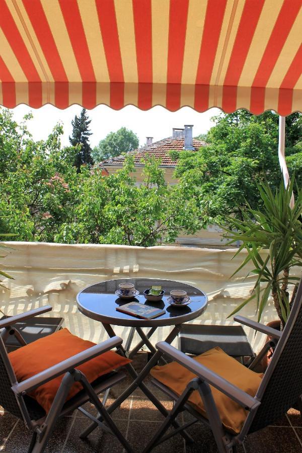Orange House In The Old Town Plovdiv Hotel Buitenkant foto